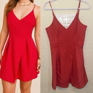 Gianni Bini Medium Salmon Pink Pleated Preppy Cocktail Mini V-Neck Dress